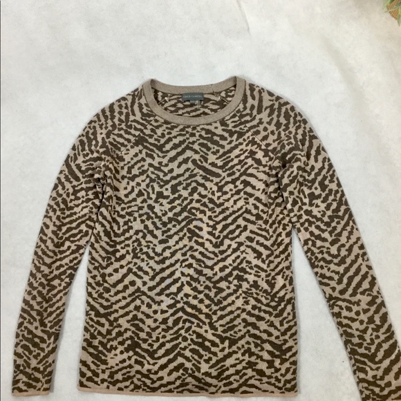 Vince Camuto Animal Print Sweater - Picture 3 of 7